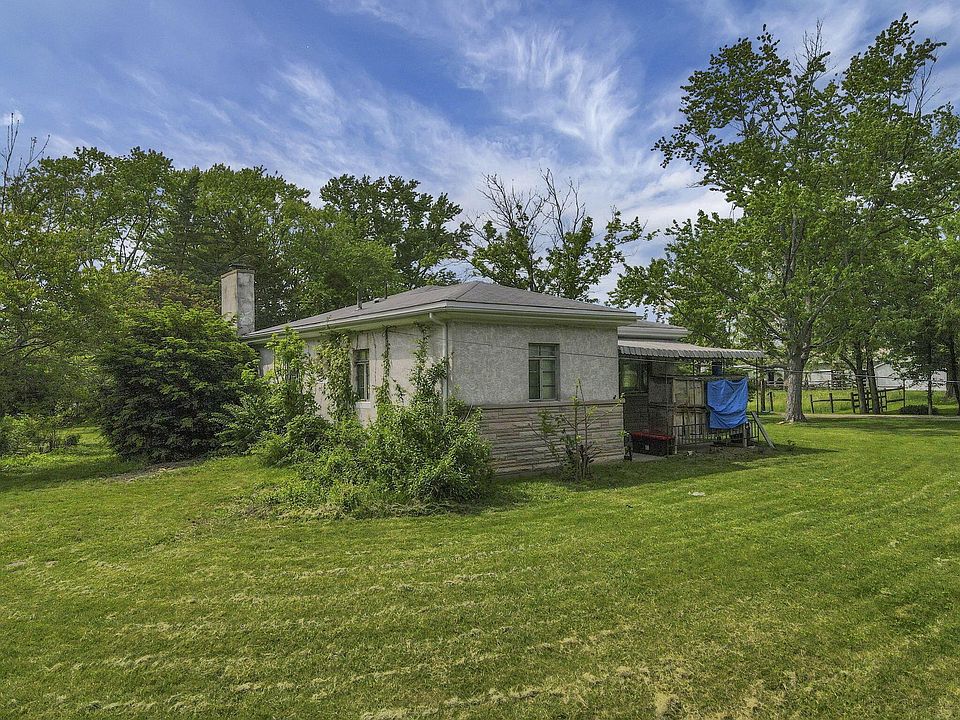 1st image of 380 Gender Rd