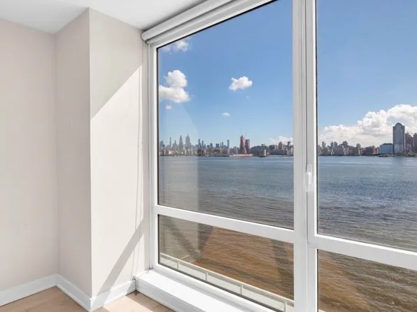 2 2nd Street image 12 of 24