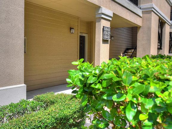 3rd image of 3231 Allen Pkwy APT 6107