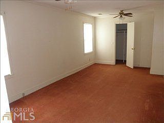 4th image of 21 E Jones Ave