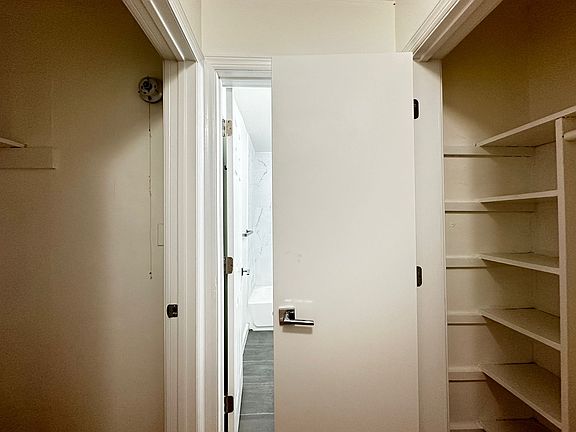 5th image of 590 Bergen Ave #26FA