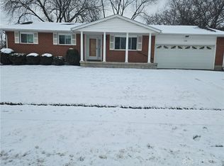 172 Katy Ln, Englewood, OH