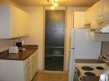5th image of 6778 137th Pl NE APT 499
