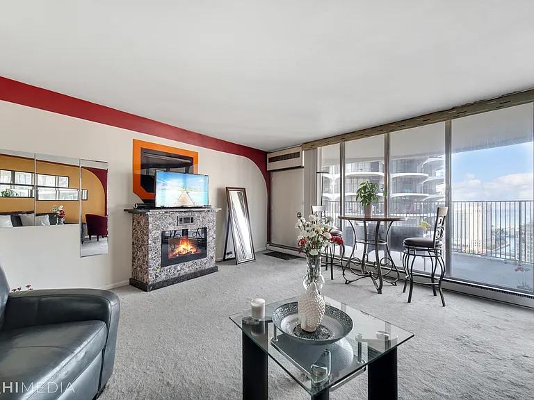 300 N State St #3908 — Photo 1