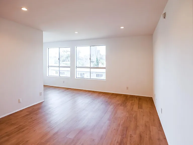 10650 Holman Ave #306 — Photo 17