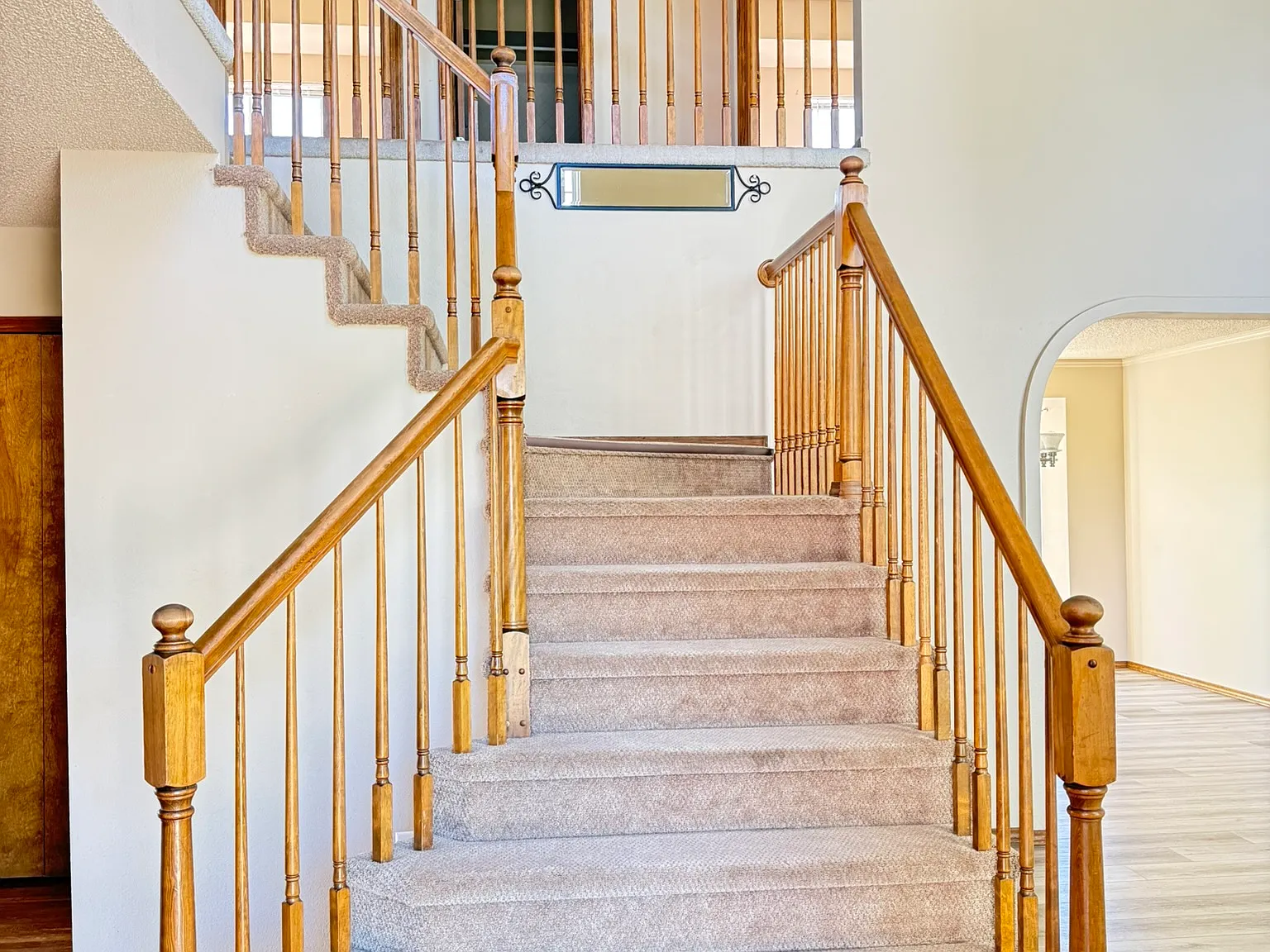 4 bed, 3.5 bath, 3355 sqft, $2,895 — Photo 2