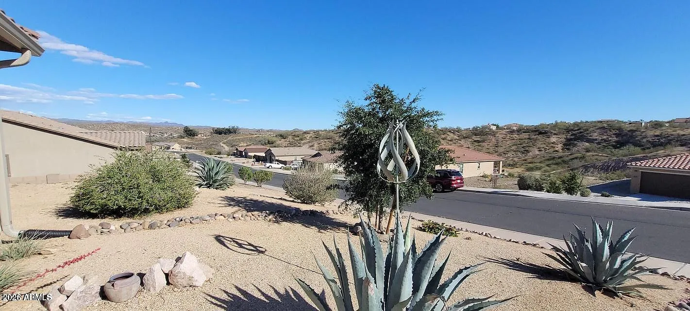 3 bed, 2.0 bath, 1204 sqft, $2,250 — Photo 3