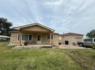 3526 SE 6th Ave, Topeka, KS 66607