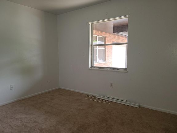 5th image of 1885 Hampstead Dr #1885