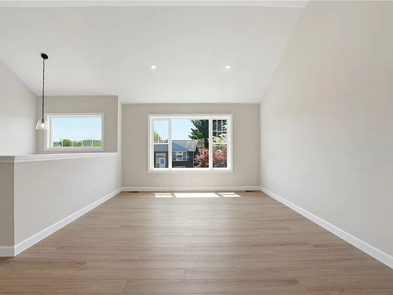 2905 Roosevelt St — Photo 20