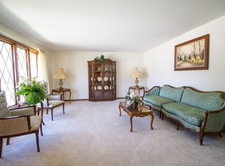 2900 Downing Ave, Westchester, IL 60154