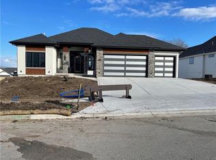 1205 Creekmoor Dr, Raymore, MO 64083