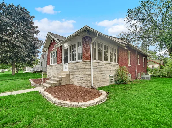 241 Lawndale St, Hammond, IN 46324