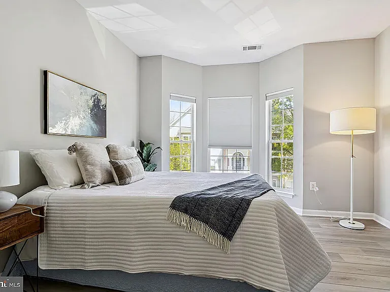 4139 Fountainside Ln #304 — Photo 4