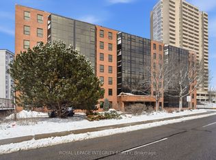 2019 Carling Ave #108, Ottawa, ON K2A 4A2