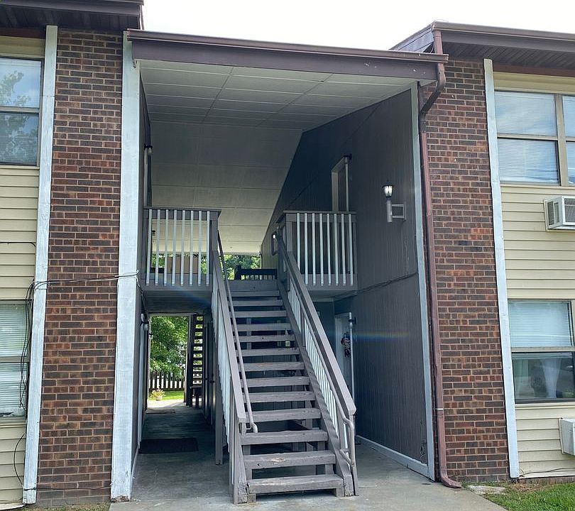 Riverside Apartments 1108 Randolph St Glasgow MO Zillow