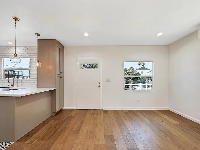 3532 11th Ave — Photo 18