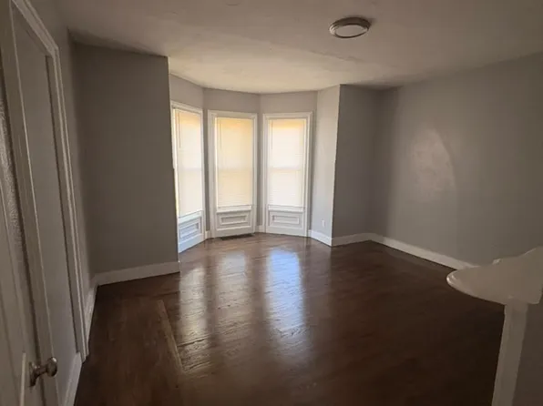 12 Woolsey St #1, New Haven, CT 06513