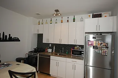 Rented by Green Line Realty