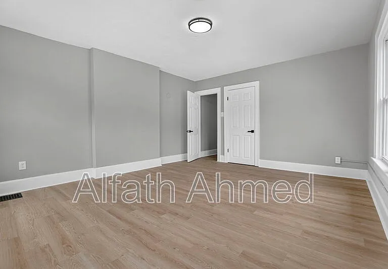 1770 Kent St — Photo 12