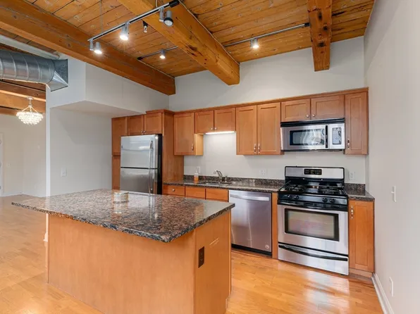 25 Cedar St Unit 4, Amesbury, MA 01913