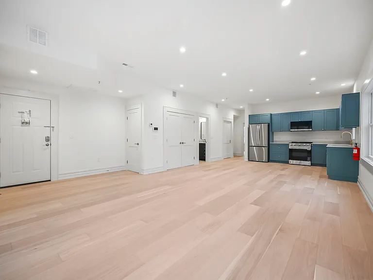1209 Littleton Rd #B — Photo 3