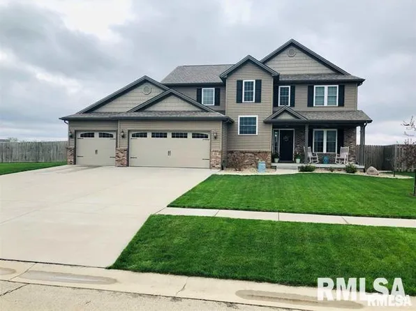 604 Garvey Ln, Chatham, IL 62629