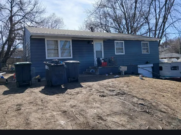 3729 Ernst St, Omaha, NE 68112