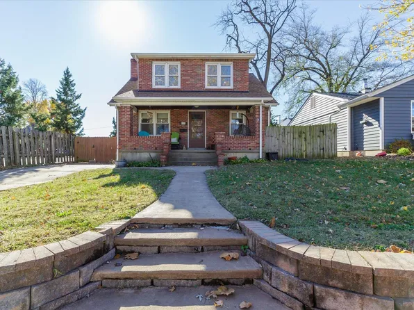 611 Washington St, Saint Charles, MO 63301