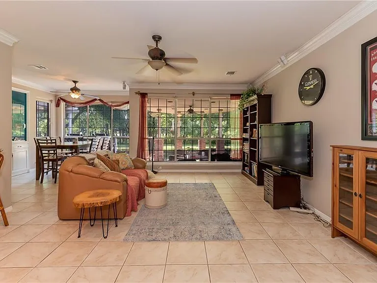 19313 Kennemer Dr — Photo 5