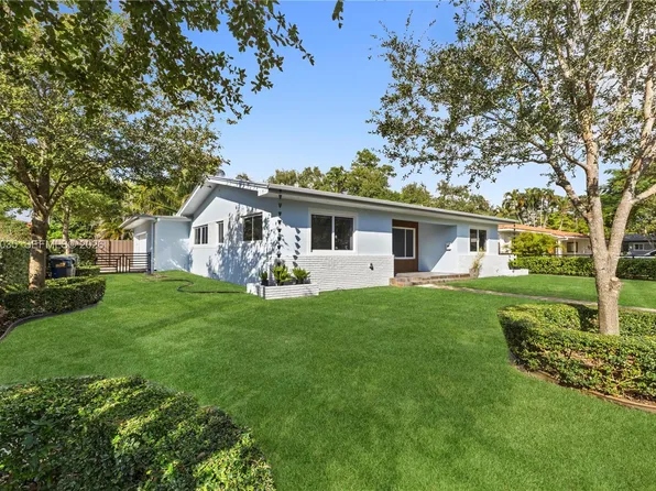 8910 NE 9th Ct, Miami, FL 33138