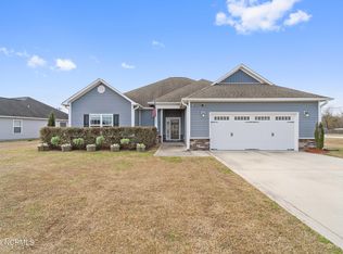 200 Adagio Trl, Richlands, NC 28574