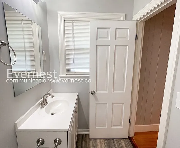 570 Hawkins Dr — Photo 29