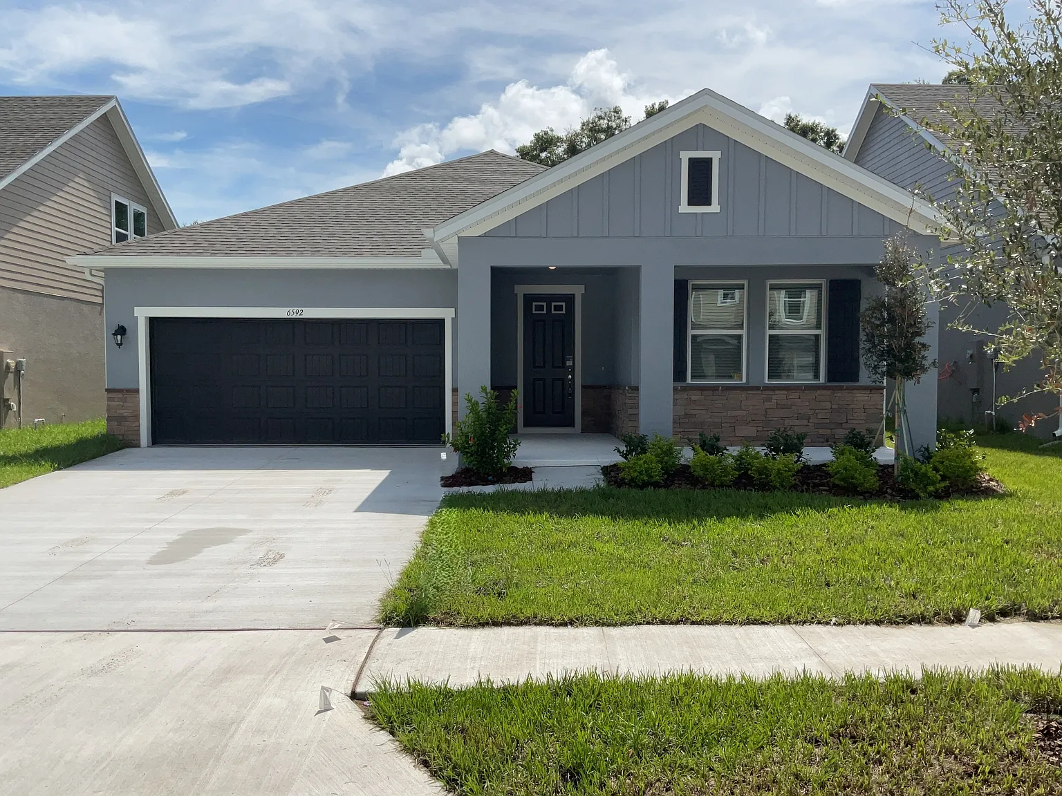 3 bed, 2.0 bath, 1700 sqft, $2,615 — Photo 1