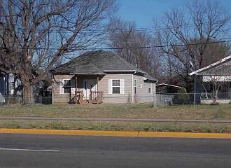 2nd image of 2112 N Kansas Ave