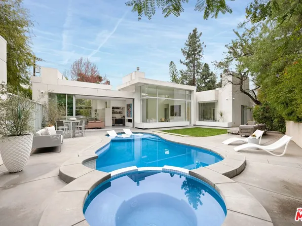 2654 Roscomare Rd, Los Angeles, CA 90077