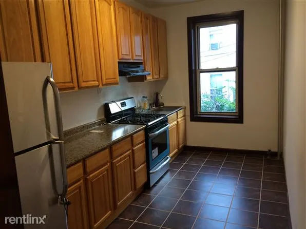 814 44th St, Brooklyn, NY 11220