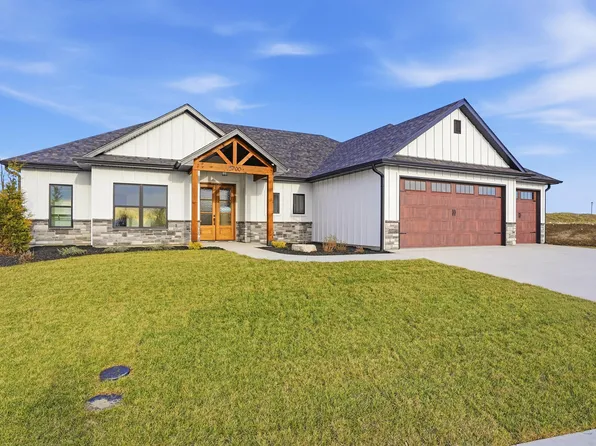 2700 Easley Cabin Cir, Columbia, MO 65201