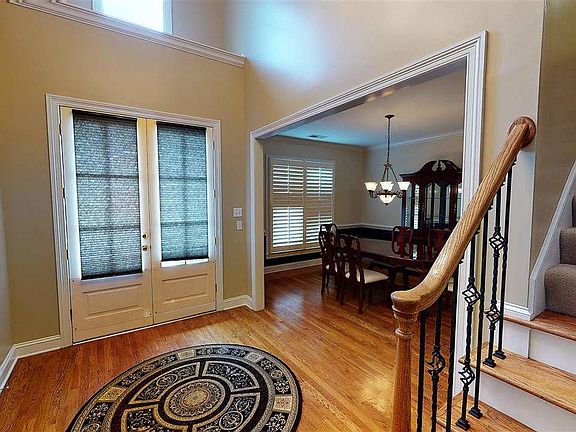 3rd image of 8896 River Pine Dr