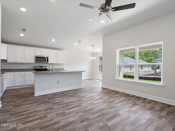 4th image of 7841 DRIGGERS Street