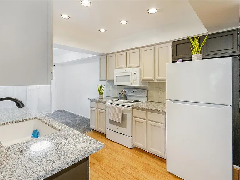 32 Meadow Wood Dr — Photo 6