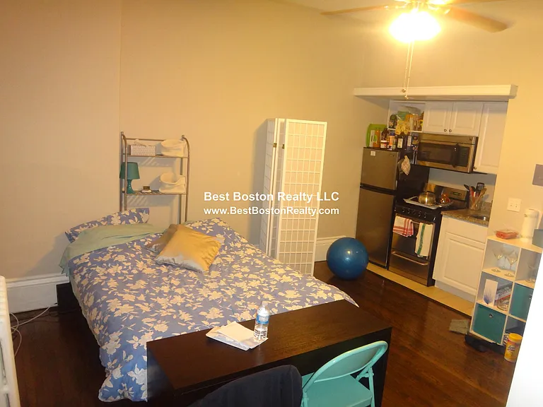 120 Charles St #7 — Photo 2
