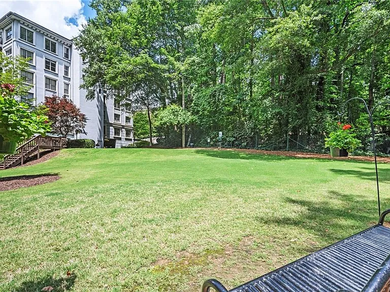 3203 Lenox Rd NE #28 — Photo 33