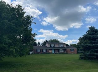 9605 Daisy Ln, Dexter, MI 48130