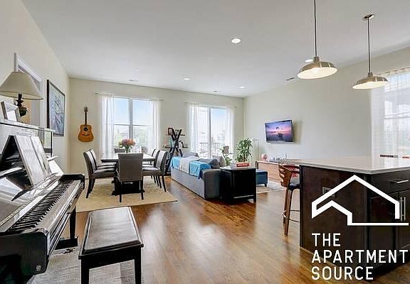 3rd image of 2605 W North Ave #3