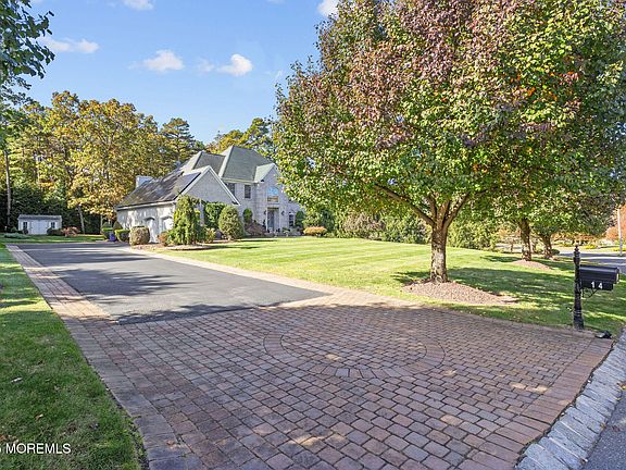 4th image of 14 Conor Road