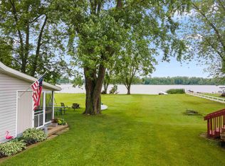 10609 N Oak Knoll Rd, Rome City, IN 46784