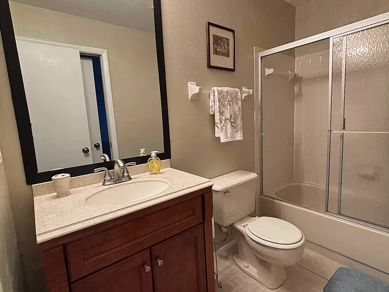 Second bathroom with bathtub / shower