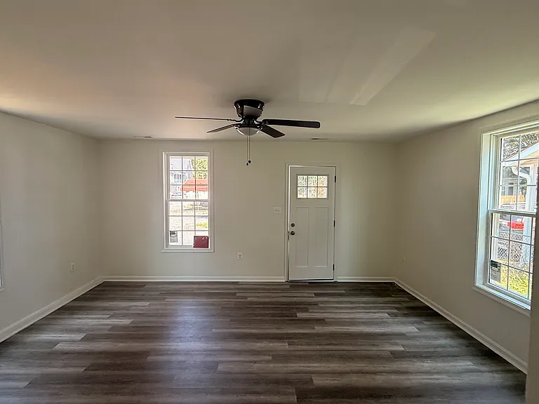 622 Linden Ln — Photo 5