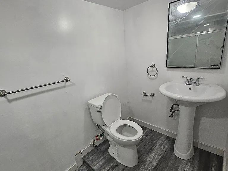 325 N Normandie Ave #325 — Photo 10